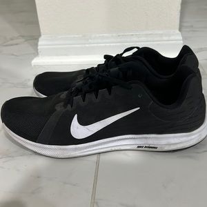Nike Downshifter 8 Black White